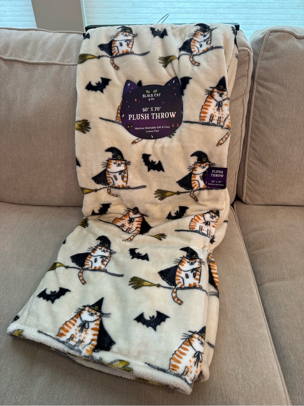 Halloween witch cat blanket 50x70” NWT